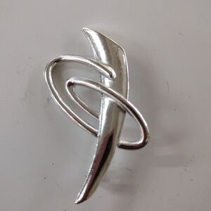 Stylish Silver Brooch